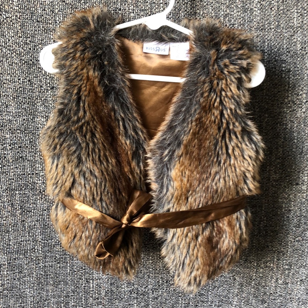 Faux Fur 2T Vest